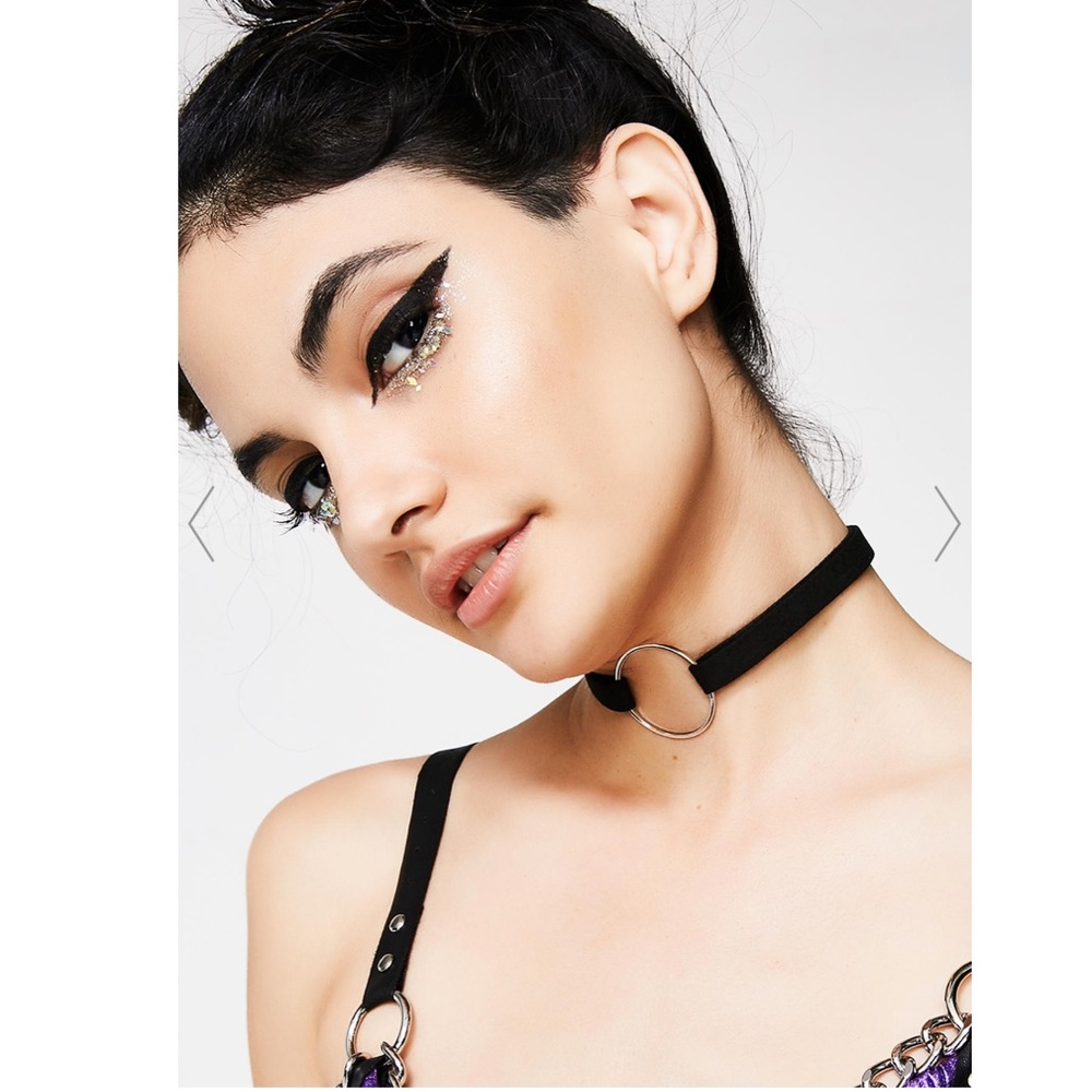 Dolls Kill Velvet O Ring Choker